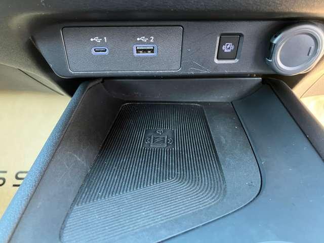 9031195A20250420E00112.jpg