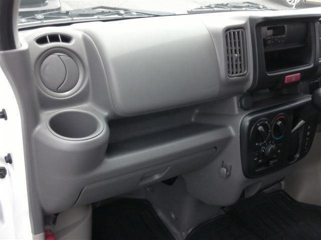 0207175A30250529W00209.jpg