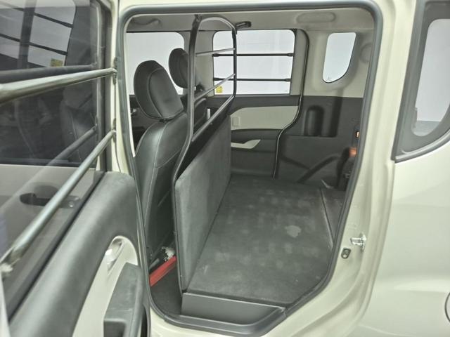 5061001137R12.jpg