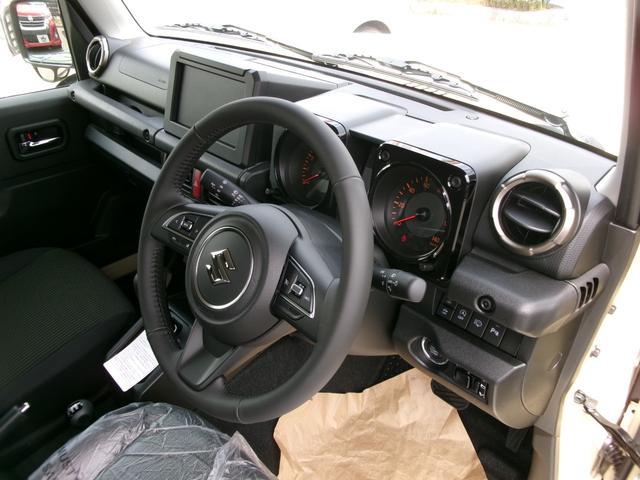 9030835A30250515W00110.jpg