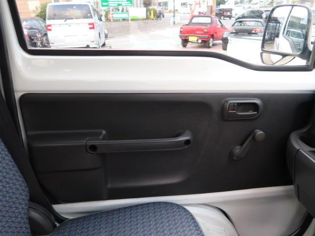 0803504A30241222W00416.jpg