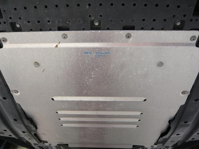0708323A30260405W00119.jpg