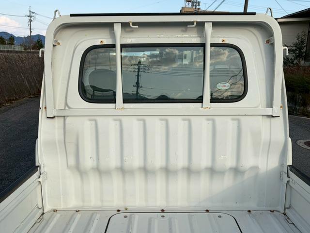 1002697A30260324W00117.jpg