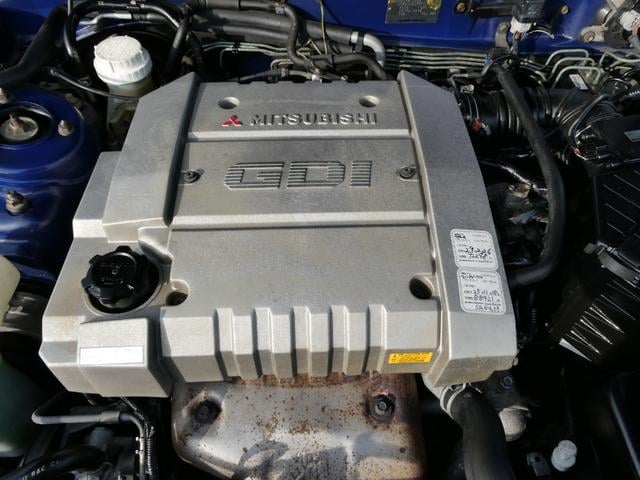 0403642A20251104W00217.jpg