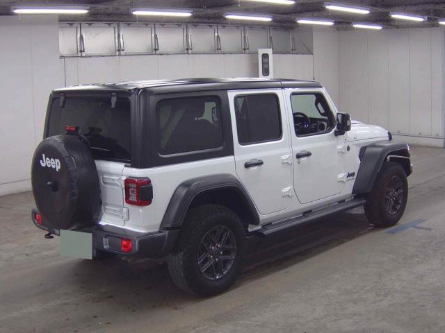 22765189_carP_l_10.jpg