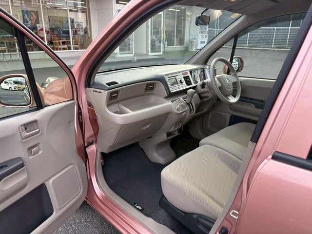 0560808A30251211W00113.jpg