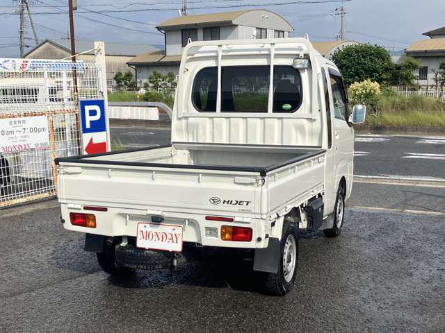 b92200f3de02efef2040fc4837f15841.jpg