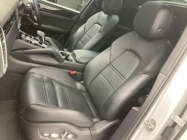 22587071_carP_l_13.jpg