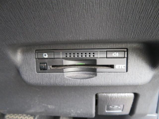0704089A30260406W00307.jpg