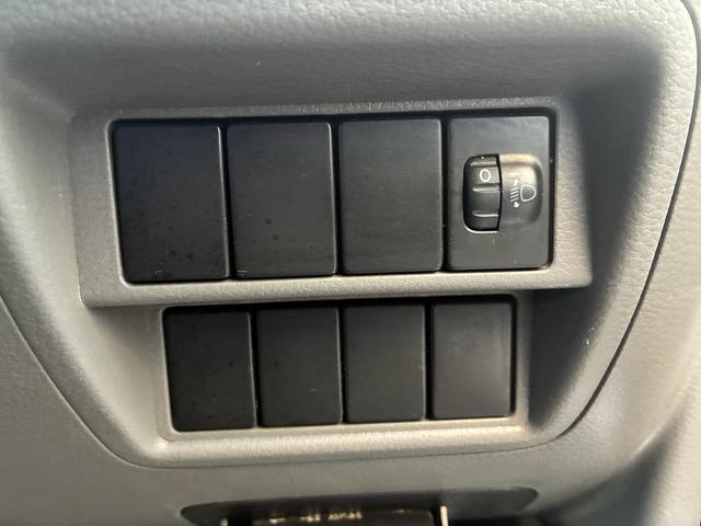 0501620A30251121W00414.jpg
