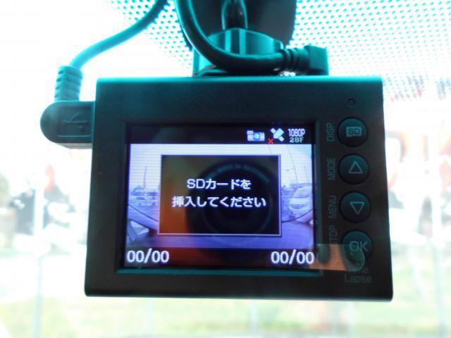 23116755_carP_l_2.jpg