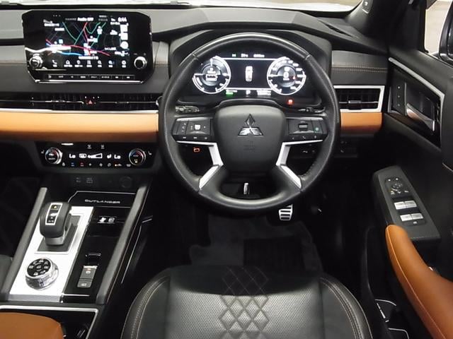 0500075A30250903W00210.jpg