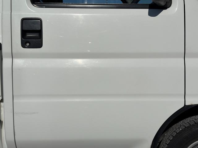 0903829A30260317W00114.jpg