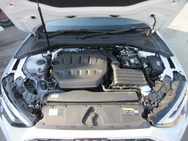 0561088A30250124W00214.jpg