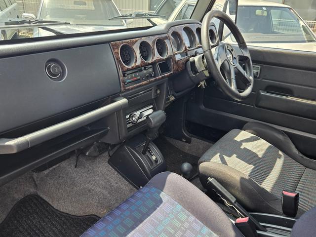 1120002A30250823W00211.jpg