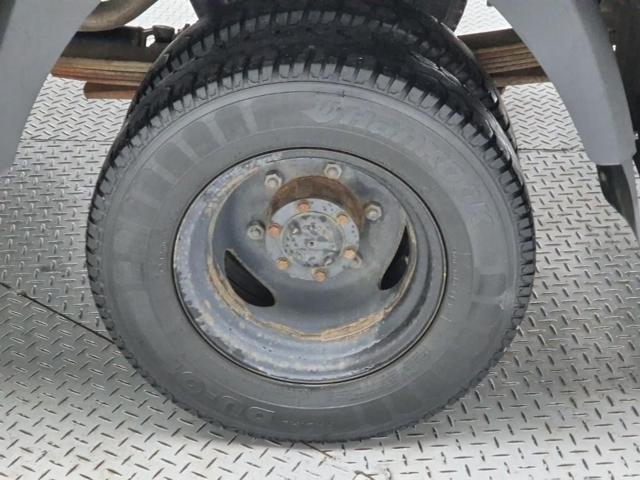 5121001320R16.jpg