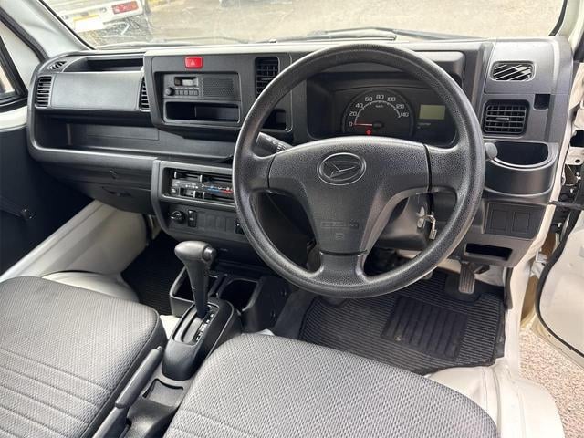 0124925A30250705W00118.jpg