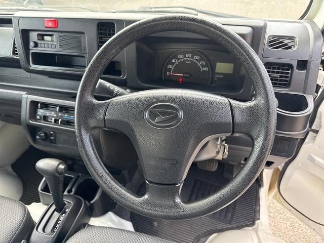0124925A30250705W00119.jpg