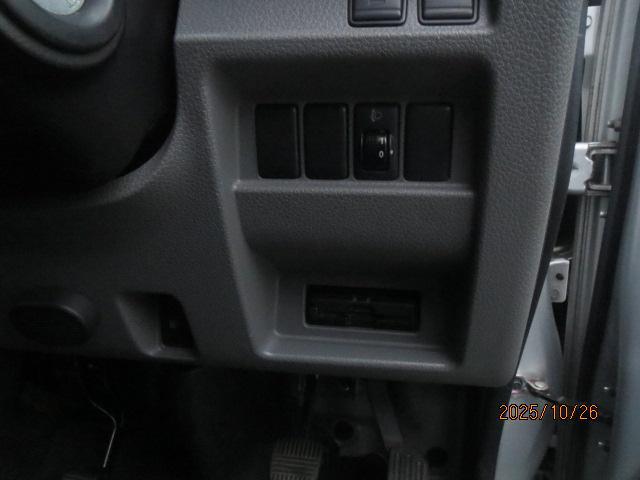 0540803A30251026W00303.jpg
