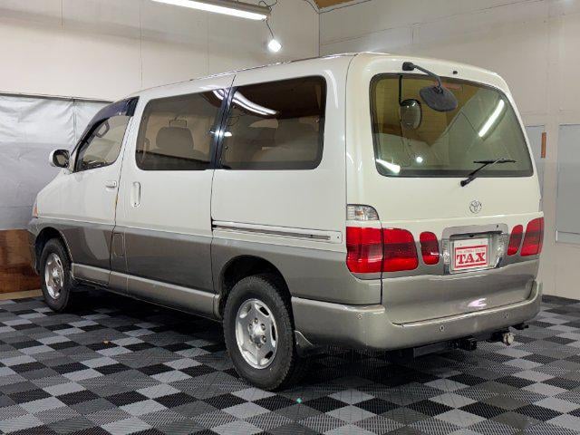 275ce86ee72e3866f955633c97d99c18.jpg