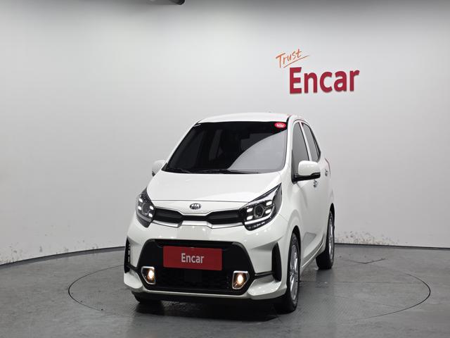 c0b6e4cd7817a674a41181389ebad385.jpeg