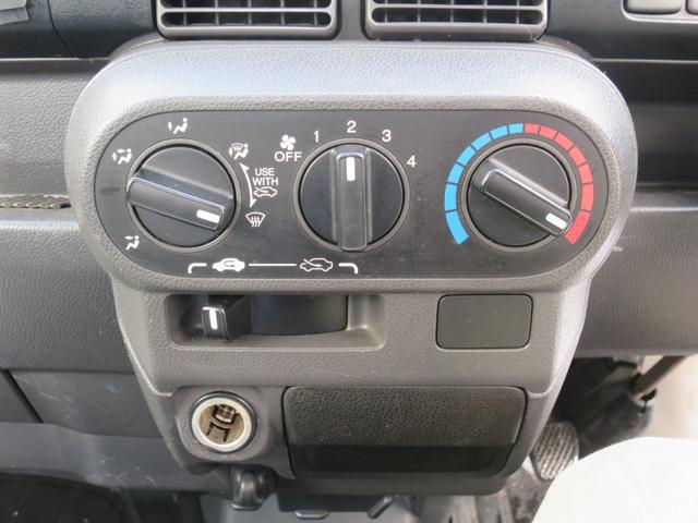 0903901A30260127W00410.jpg