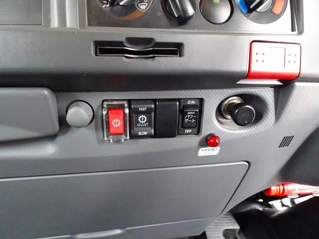 ec81ce4a52dd3bd0d6be6f514a2f262e.jpg