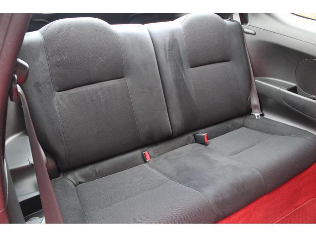 0540535A30251214W00207.jpg