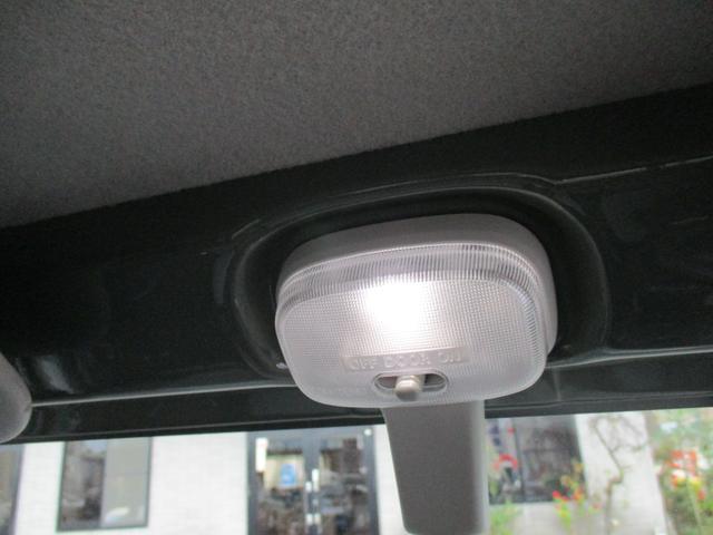 0840043A30251021W00105.jpg