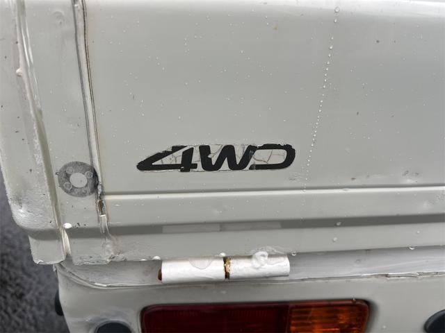 0840335A30251022W00113.jpg