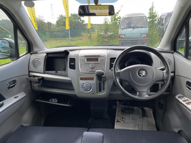0840305A30230829W00114.jpg