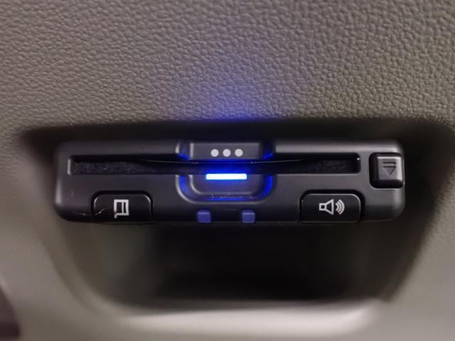 0230024A30250708W00208.jpg