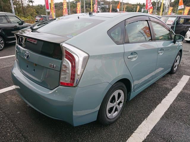 0506924A30241119W00208.jpg