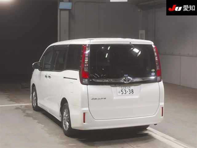715ef34003df67b8b3b63f282c5727c7.jpg
