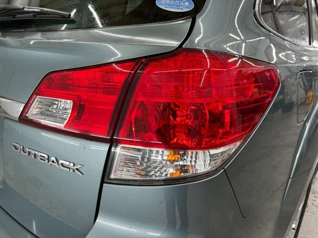 1201097A30250207W00118.jpg