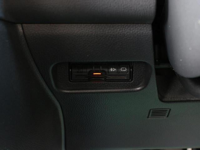 0520046A30250927W00416.jpg
