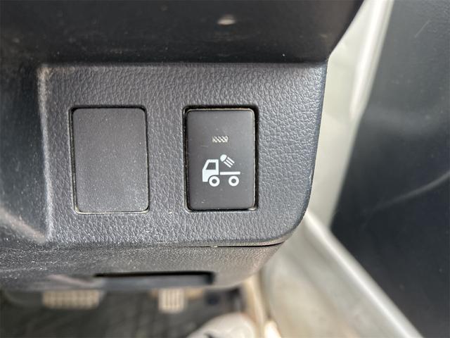 1100110A30250725W00409.jpg