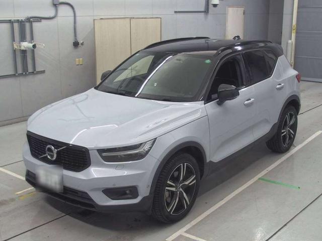 21526304_carP_l_3.jpg