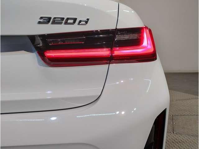 21196895_carP_l_14.jpg