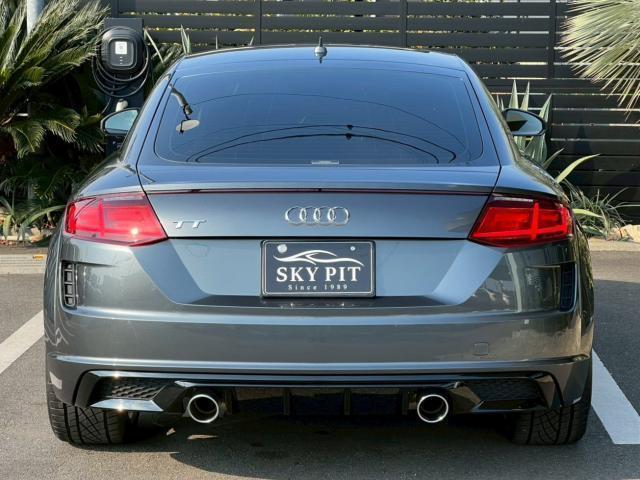 21818115_carP_l_16.jpg