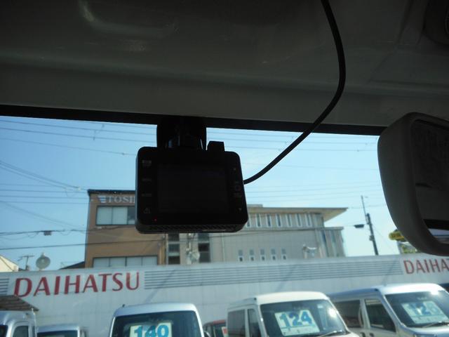 0700145A30250616W00109.jpg