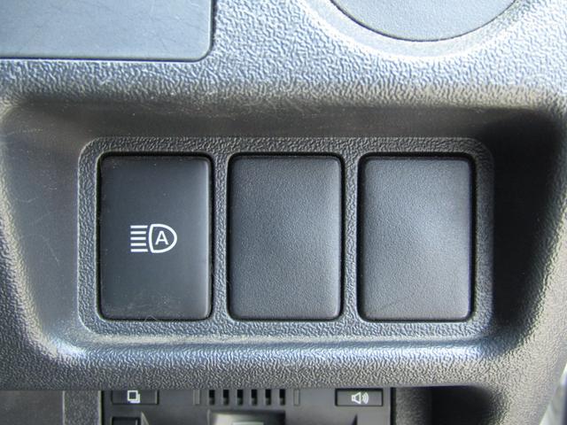 0903304A30250625W00217.jpg