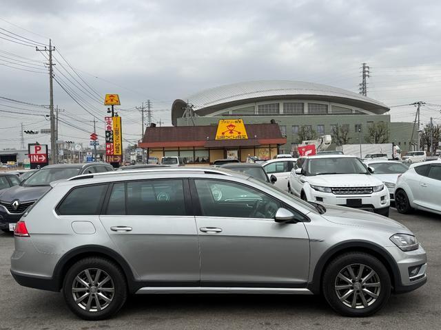22447197_carP_l_7.jpg