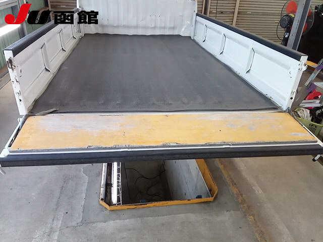c6a4c998b680b54e5881d3adc3ac7517.jpg