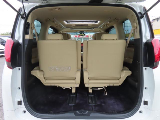0561200A30251203W00117.jpg