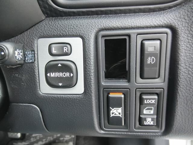 1001966A30250212W00116.jpg