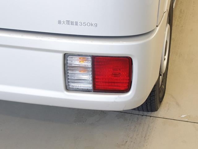 1300954A30250302W00116.jpg