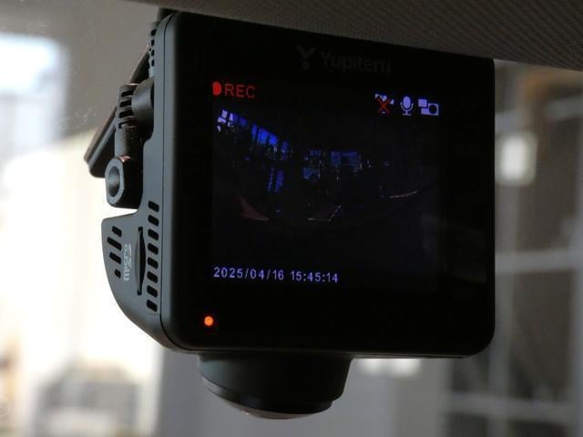 17382378_carP_l_6.jpg