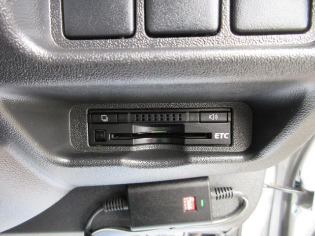 0500199A30250406W00118.jpg