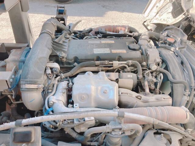 84352_23.jpg